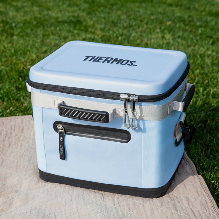 Thermos® Icon™ cooler bag in Glacier — lifestyle photo in use