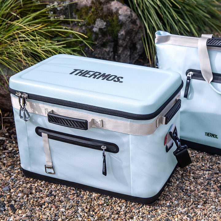 Thermos® Icon™ cooler bag in Glacier — lifestyle photo in use
